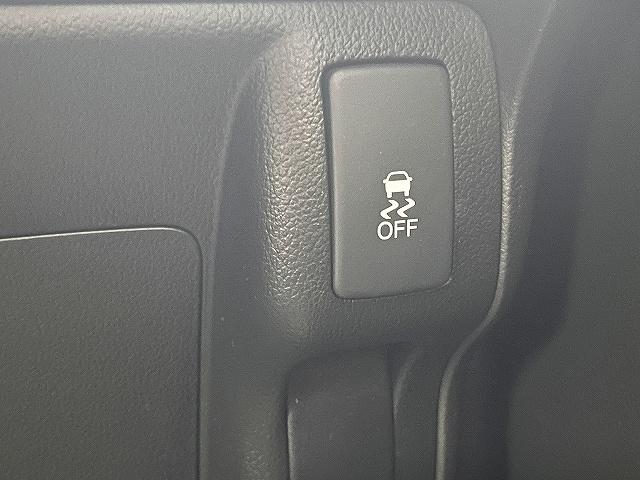 N-BOX G・Lパッケージ G-Lパッケージ_ナビ/Bカメラ_パワスラ_HID プッシュスタート オートライト(23枚目)