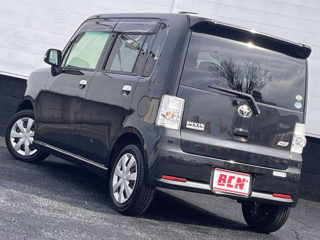 ピクシススペース カスタム　Ｘ　カスタムＸ＿社外ナビ／ＴＶ＿ＨＩＤヘッドライト＿アイドリングストップ＿エコアイドル＿キーフリー＿ウインカードアミラー（6枚目）