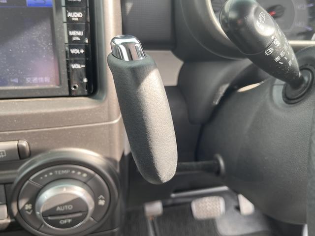 ピクシススペース カスタム　Ｘ　カスタムＸ＿社外ナビ／ＴＶ＿ＨＩＤヘッドライト＿アイドリングストップ＿エコアイドル＿キーフリー＿ウインカードアミラー（16枚目）