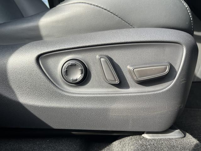 ハリアー Ｚ　レザーパッケージ　Ｚレザーパッケージ＿１２．３インチディスプレイオーディオ＿Ｂモニターデジタルインナーミラー＿シートヒーター＿ステアリンヒーター＿クルーズコントロール＿パワーバックドア＿ＥＴＣ（25枚目）