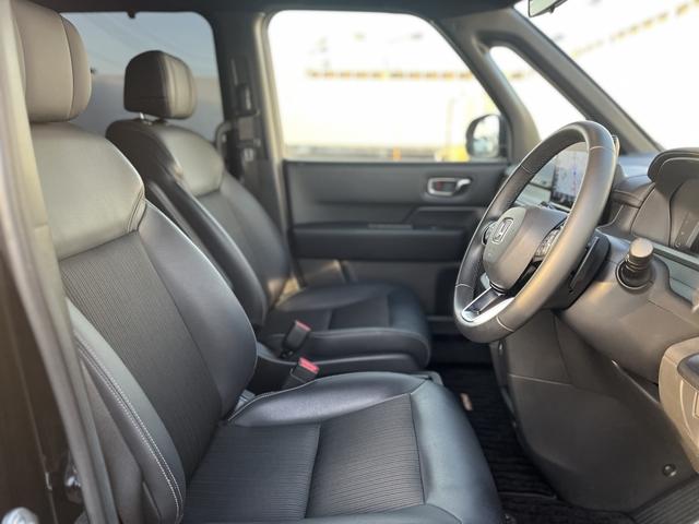 ステップワゴン e:HEVスパーダ スパーダeHEV_FDモニター_ナビ_11.4型ディスプレイオーディオナビ_クルーズコントロール_両側パワースライドドア_ハーフレザーシート_シートヒーター_後席オートエアコン_シートバックテーブル(7枚目)