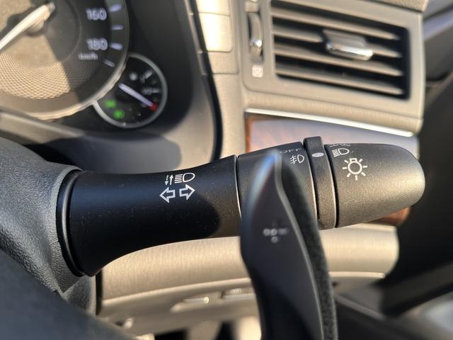 フーガ 370GT タイプS 370GTタイプS_純正ナビ_ブラックレザーシート_サンルーフ_バックカメラ_クルーズコントロール_HIDヘッドライト_ETC_ステアリングリモコン_プッシュスタート_ブラインドスポットモニター(21枚目)