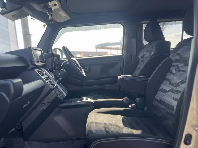 タフト G ダーククロムベンチャー Gダーククロムベンチャー_Dオーディオ_Bモニター_ETC_ブルートゥースオーディオ_純正アルミホイール_ドライブレコーダー_プッシュスタート_LEDヘッドライト_シートヒーター_ETC(13枚目)