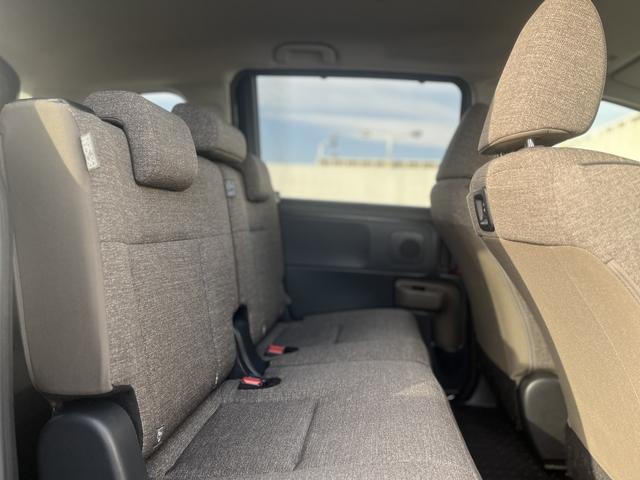 シエンタ Ｚ　Ｚ＿純正８インチＤオーディオ＿フルセグＴＶ＿Ｂｌｕｅｔｏｏｔｈ＿ＥＴＣ＿両側パワースライドドア＿レーダークルーズコントロール＿アイドリングストップ＿ＬＥＤヘッドライト＿ステアリングリモコン（8枚目）