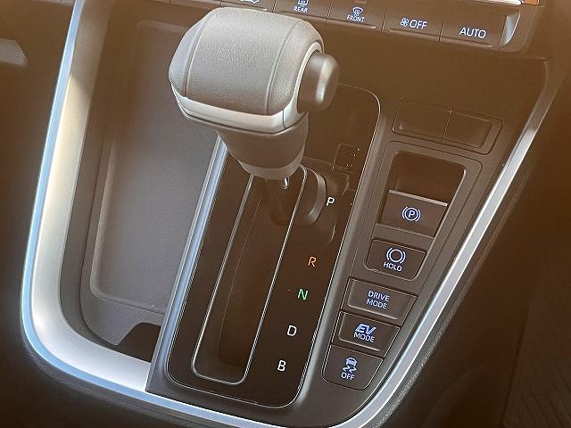 ノア ハイブリッドＳ－Ｚ　ハイブリッドＳ－Ｚ＿１０．５インチＤＡナビ／フルセグＴＶ＿ＬＥＤライト＿両側パワースライドドア＿クルーズコントロール＿前席シートヒーター＿前後ドライブレコーダー（16枚目）