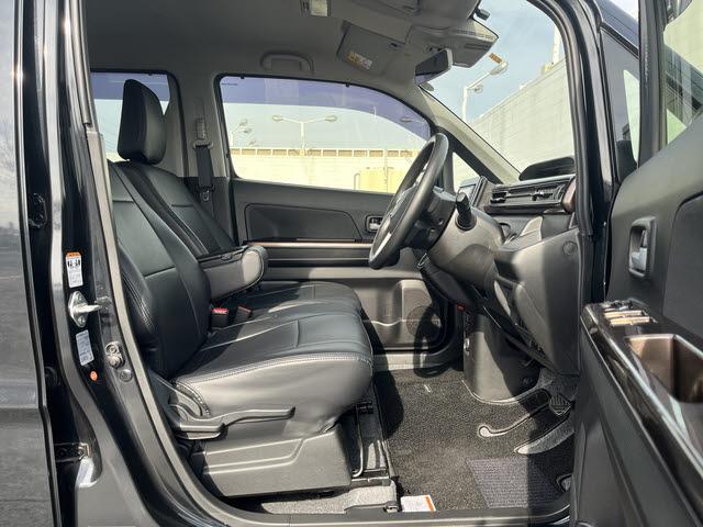 ワゴンＲカスタムＺ ハイブリッドＺＸ　カスタムＺハイブリッドＺＸ＿純正ナビ＿Ｂカメラ＿Ｂｌｕｅｔｏｏｔｈ＿ＥＴＣ＿プッシュスタート＿運転席シートヒーター＿クルーズコントロール＿アイドリングストップ＿ＬＥＤヘッドライト＿オートライト（7枚目）