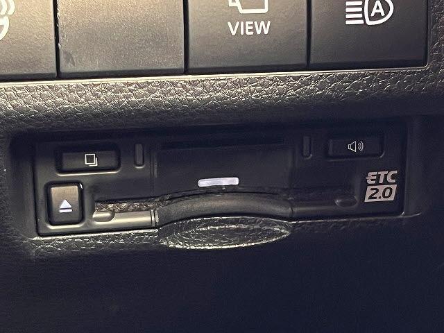 RAV4 G G_TRDエアロ_レザーシート_純正ナビ/フルセグ_パノラミックビューモニター_ブラインドスポットモニター_パワーバックドア_ステアリングヒーター_黒レザーシート_TRDエアロ_前席シートヒーター(19枚目)