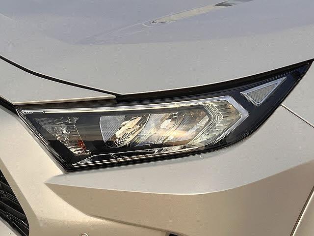 RAV4 G G_TRDエアロ_レザーシート_純正ナビ/フルセグ_パノラミックビューモニター_ブラインドスポットモニター_パワーバックドア_ステアリングヒーター_黒レザーシート_TRDエアロ_前席シートヒーター(23枚目)