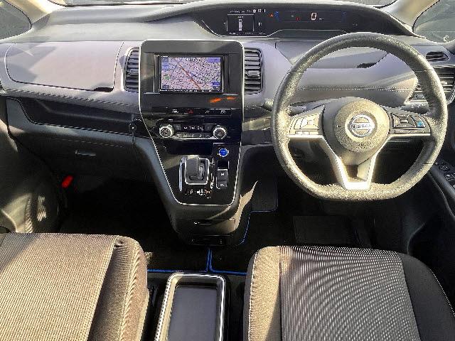 セレナ e-パワー ハイウェイスターV eパワーハイウェイスターV_セーフティパック_アラウンドM_社外ナビ/フルセグTV_両側パワースライドドア_プロパイロット_ステアリングヒーター_LEDヘッドライト(3枚目)