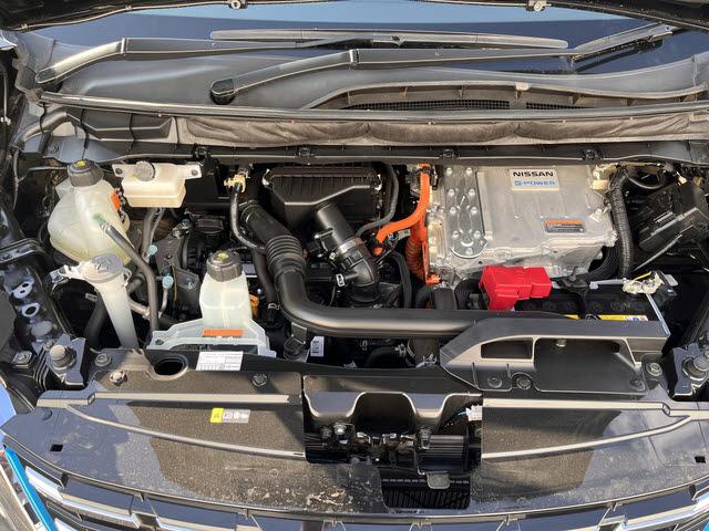 セレナ e-パワー ハイウェイスターV eパワーハイウェイスターV_プロパイロット_純正ナビ/フルセグTV_アラウンドV_後席モニター_両側パワースライドドア_スマートルームミラー_LEDヘッドライト_ドライブレコーダー_ETC(28枚目)