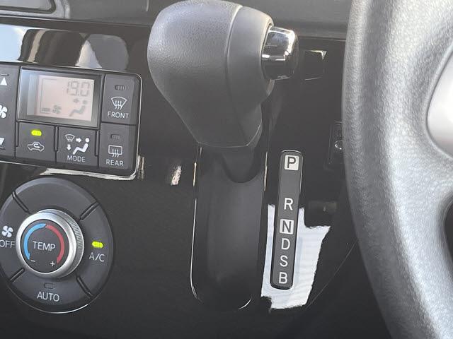 ピクシスメガ L レジャーエディションSAIII LレジャーエディションSA3_ディスプレイオーディオ_Bカメラ_Bluetooth_両側パワースライドドア_LEDヘッドライト_アイドリングストップ(12枚目)