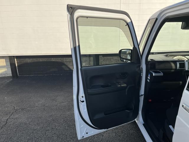 ピクシスメガ L レジャーエディションSAIII LレジャーエディションSA3_ディスプレイオーディオ_Bカメラ_Bluetooth_両側パワースライドドア_LEDヘッドライト_アイドリングストップ(19枚目)