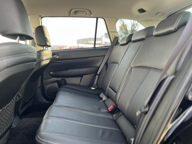 レガシィアウトバック 2.5iアイサイト Sパッケージリミテッド 2.5iアイサイトSパッケージリミテッド_4WD_ワンオーナー_社外ナビ/フルセグTV_HIDヘッドライト_前席シートヒーター_クルーズコントロール_(7枚目)