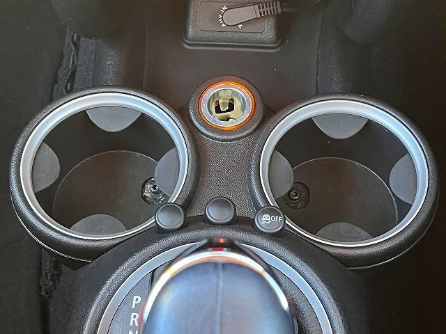 ＭＩＮＩ クーパーＳ　クーパーＳ＿プッシュスタート＿社外ナビ／ＴＶ＿パドルシフト＿ＥＴＣ（21枚目）