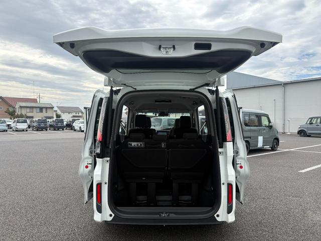 ステップワゴンスパーダ スパーダホンダセンシング ホンダセンシング純正ナビBカメラETC付き 両側電動スライドドア アルミホイール オートクルーズコントロール ターボ アイドリングストップ 衝突防止システム LEDヘッドランプ スマートキー エアコン(40枚目)