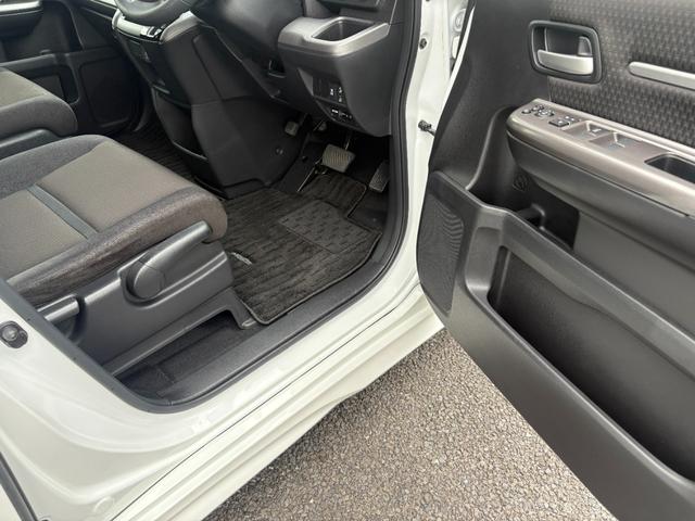 ステップワゴンスパーダ スパーダホンダセンシング ホンダセンシング純正ナビBカメラETC付き 両側電動スライドドア アルミホイール オートクルーズコントロール ターボ アイドリングストップ 衝突防止システム LEDヘッドランプ スマートキー エアコン(71枚目)