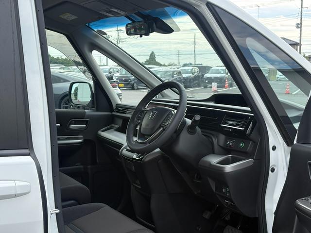 ステップワゴンスパーダ スパーダホンダセンシング ホンダセンシング純正ナビBカメラETC付き 両側電動スライドドア アルミホイール オートクルーズコントロール ターボ アイドリングストップ 衝突防止システム LEDヘッドランプ スマートキー エアコン(77枚目)