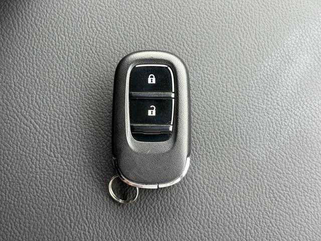 シビック RS ホンダセンシング純正ナビBカメラETC アルミホイール フルセグ シートヒーター オートクルーズコントロール ターボ アイドリングストップ 衝突防止システム LEDヘッドランプ ドライブレコーダー(31枚目)