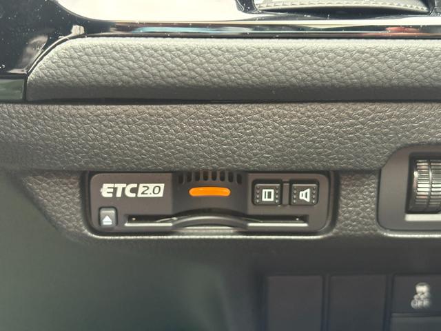 シビック e:HEVEX ホンダセンシング純正ナビBカメラ ETC サンルーフ アルミホイール フルセグ シートヒーター オートクルーズコントロール アイドリングストップ 衝突防止システム LEDヘッドランプ パワーシート(26枚目)