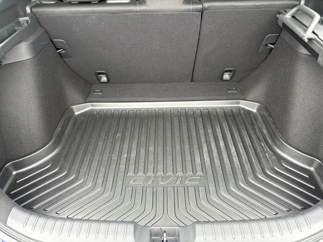 シビック ハッチバック ホンダセンシング純正ナビBカメラ ETC アルミホイール フルセグ シートヒーター オートクルーズコントロール ターボ DVD再生 アイドリングストップ 衝突防止システム LEDヘッドランプ エアコン(61枚目)