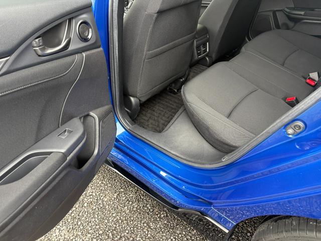 シビック ハッチバック ホンダセンシング純正ナビBカメラ ETC アルミホイール フルセグ シートヒーター オートクルーズコントロール ターボ DVD再生 アイドリングストップ 衝突防止システム LEDヘッドランプ エアコン(71枚目)