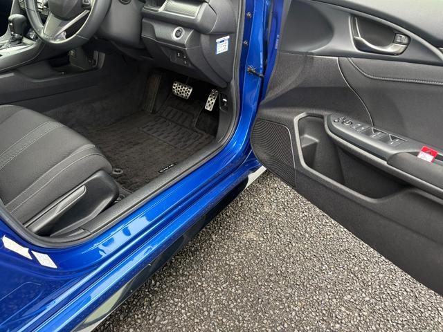 シビック ハッチバック ホンダセンシング純正ナビBカメラ ETC アルミホイール フルセグ シートヒーター オートクルーズコントロール ターボ DVD再生 アイドリングストップ 衝突防止システム LEDヘッドランプ エアコン(74枚目)