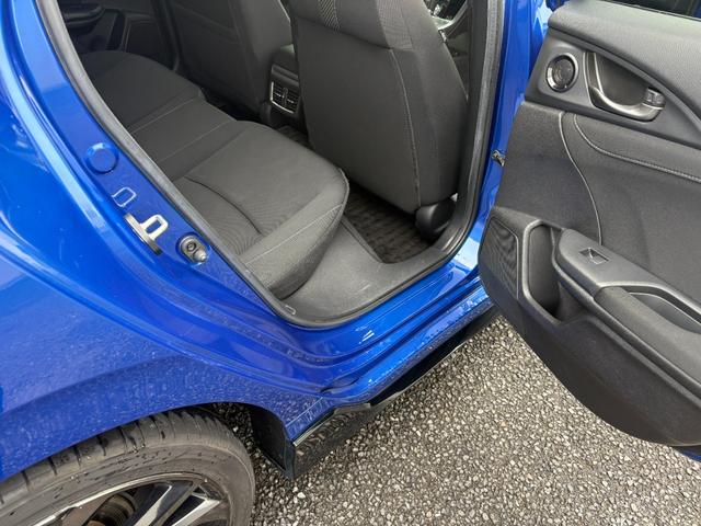 シビック ハッチバック ホンダセンシング純正ナビBカメラ ETC アルミホイール フルセグ シートヒーター オートクルーズコントロール ターボ DVD再生 アイドリングストップ 衝突防止システム LEDヘッドランプ エアコン(77枚目)