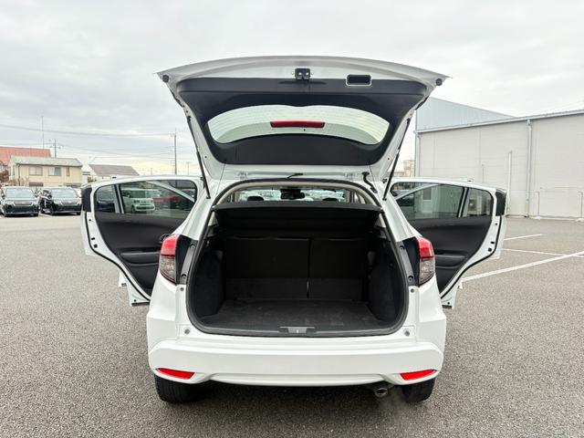 ヴェゼル ハイブリッドZ・ホンダセンシング ホンダセンシング社外ナビBカメラETC シートヒーター オートクルーズコントロール アイドリングストップ 衝突防止システム LEDヘッドランプ スマートキー パワーシート 盗難防止システム(42枚目)