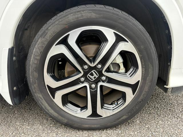 ヴェゼル ハイブリッドZ・ホンダセンシング ホンダセンシング社外ナビBカメラETC シートヒーター オートクルーズコントロール アイドリングストップ 衝突防止システム LEDヘッドランプ スマートキー パワーシート 盗難防止システム(48枚目)