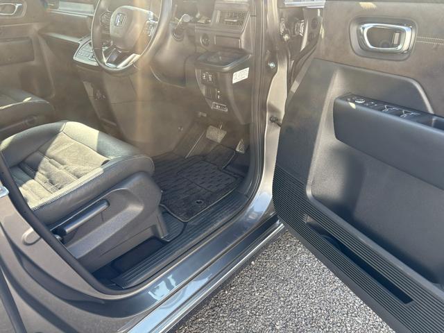 ステップワゴン ｅ：ＨＥＶスパーダプレミアムライン　１オーナー・センシング純正ナビＢカメラ（72枚目）