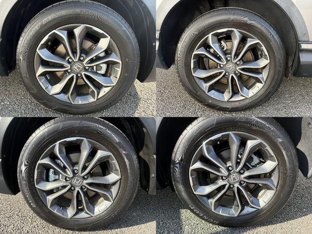 ☆純正アルミホイール☆車にぴったりなデザインなので足元をスタイリッシュに見せることができます☆