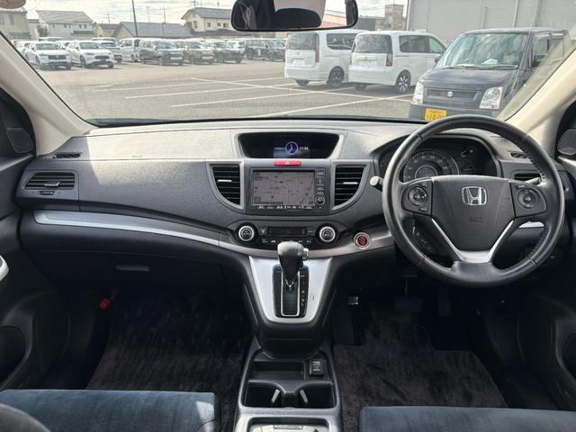 ☆見やすく分かりやすいメーター周り☆ひと目で瞬時におクルマの状態を確認できます☆