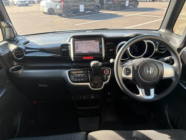 Ｎ－ＢＯＸカスタム Ｇ・Ｌパッケージ　ワンオーナー純正ナビＢカメラＥＴＣ（3枚目）