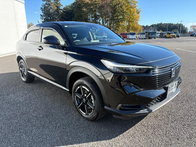 ヴェゼル ｅ：ＨＥＶＸ　１オーナー・センシング純正ナビＢカメラＥＴＣ　アルミホイール　フルセグ　オートクルーズコントロール　アイドリングストップ　衝突防止システム　ＬＥＤヘッドランプ　ドライブレコーダー　スマートキー　記録簿（8枚目）