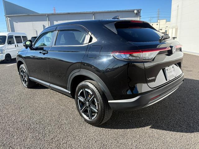 ヴェゼル ｅ：ＨＥＶＸ　１オーナー・センシング純正ナビＢカメラＥＴＣ　アルミホイール　フルセグ　オートクルーズコントロール　アイドリングストップ　衝突防止システム　ＬＥＤヘッドランプ　ドライブレコーダー　スマートキー　記録簿（12枚目）