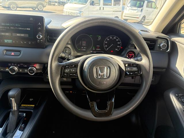 ヴェゼル ｅ：ＨＥＶＸ　１オーナー・センシング純正ナビＢカメラＥＴＣ　アルミホイール　フルセグ　オートクルーズコントロール　アイドリングストップ　衝突防止システム　ＬＥＤヘッドランプ　ドライブレコーダー　スマートキー　記録簿（20枚目）