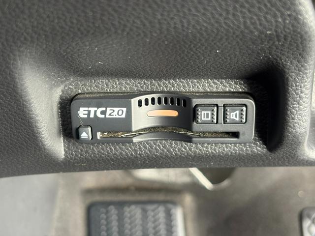 ヴェゼル ｅ：ＨＥＶＸ　１オーナー・センシング純正ナビＢカメラＥＴＣ　アルミホイール　フルセグ　オートクルーズコントロール　アイドリングストップ　衝突防止システム　ＬＥＤヘッドランプ　ドライブレコーダー　スマートキー　記録簿（32枚目）