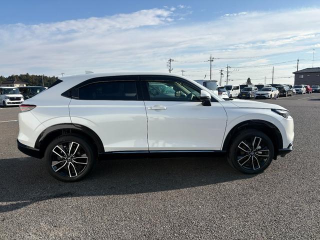 ヴェゼル e:HEVZ 1オーナー・センシング純正ナビBカメラ アルミホイール フルセグ 電動リアゲート シートヒーター オートクルーズコントロール DVD再生 アイドリングストップ 衝突防止システム 盗難防止システム(9枚目)