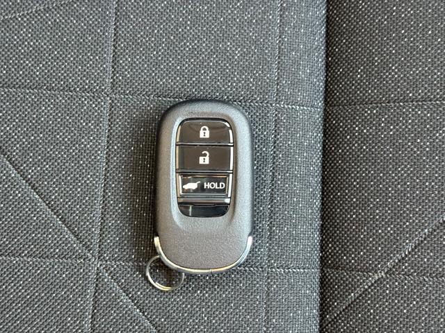 ヴェゼル e:HEVZ 1オーナー・センシング純正ナビBカメラ アルミホイール フルセグ 電動リアゲート シートヒーター オートクルーズコントロール DVD再生 アイドリングストップ 衝突防止システム 盗難防止システム(28枚目)