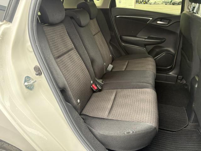 フィットハイブリッド Ｆコンフォートエディション　ホンダセンシング純正ナビＢカメラＥＴＣ（18枚目）