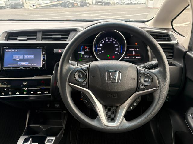 フィットハイブリッド Ｆコンフォートエディション　ホンダセンシング純正ナビＢカメラＥＴＣ（20枚目）