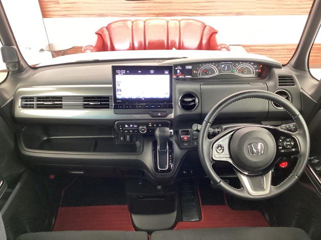 Ｎ－ＢＯＸカスタム Ｌスタイル＋ブラック　衝突軽減ブレ－キ　パーキングセンサー　ＤＶＤ再生　横滑り防止　シ－トヒ－タ－　クルーズコントロール　ＬＥＤライト　ナビＴＶ　地デジ　スマキー　フルオートエアコン　ＡＢＳ　Ｒカメ（14枚目）