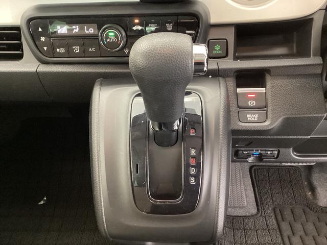 Ｎ－ＯＮＥ オリジナル　追突被害軽減ブレーキ　オートクルーズコントロール　サイドエアバック　ＥＴＣ車載器　クリアランスソナー　ナビ＆ＴＶ　ＬＥＤライト　ＵＳＢ　ＷＡＢ　Ｂカメラ　ワンオーナー　エアバッグ　ＡＢＳ（18枚目）