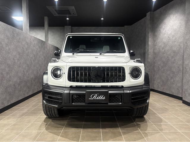 Gクラス G63 マグノヒーローエディション 75台限定 AMGナイトパッケージ・マグノ Gmanufakturプログラムプラス AMGナイトPKGII マグノナイトブラックアクセント マッドブラック22インチAW AMGカーボンファイバーインテ(2枚目)