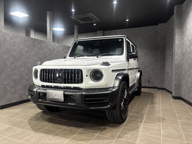 Gクラス G63 マグノヒーローエディション 75台限定 AMGナイトパッケージ・マグノ Gmanufakturプログラムプラス AMGナイトPKGII マグノナイトブラックアクセント マッドブラック22インチAW AMGカーボンファイバーインテ(3枚目)