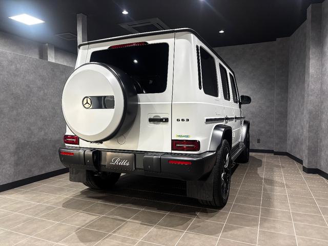 Gクラス G63 マグノヒーローエディション 75台限定 AMGナイトパッケージ・マグノ Gmanufakturプログラムプラス AMGナイトPKGII マグノナイトブラックアクセント マッドブラック22インチAW AMGカーボンファイバーインテ(6枚目)