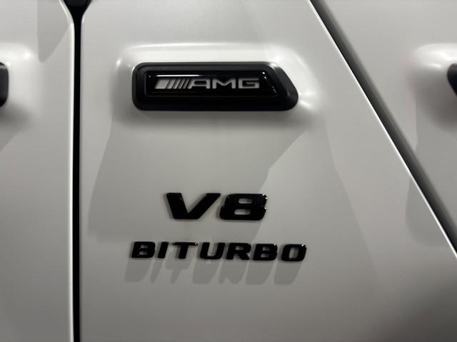 Gクラス G63 マグノヒーローエディション 75台限定 AMGナイトパッケージ・マグノ Gmanufakturプログラムプラス AMGナイトPKGII マグノナイトブラックアクセント マッドブラック22インチAW AMGカーボンファイバーインテ(7枚目)