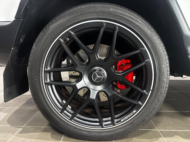 Gクラス G63 マグノヒーローエディション 75台限定 AMGナイトパッケージ・マグノ Gmanufakturプログラムプラス AMGナイトPKGII マグノナイトブラックアクセント マッドブラック22インチAW AMGカーボンファイバーインテ(34枚目)