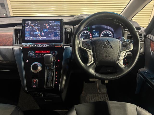 デリカＤ：５ ジャスパー　ナビ３６０°カメラ付き　後席モニター　両側パワースライドドア　助手席側オートサイドステップ　ドラレコ前後　全席シートヒーター　ＨＤＭＩ　パワーバックドア　１８インチＡＷ　ブラインドスポットミラーＥＴＣ（9枚目）