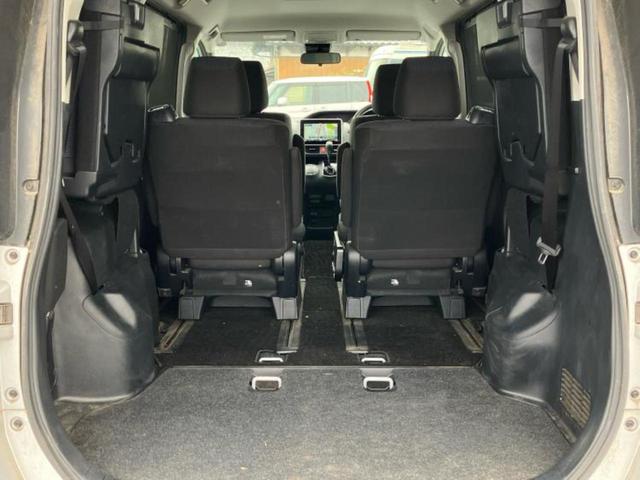 ノア X 新品タイヤ/保証書/社外 9インチ ナビ/トヨタセーフティセンス/電動スライドドア/車線逸脱防止支援システム/ヘッドランプ LED/Bluetooth接続/ETC/EBD付ABS/横滑り防止装置(19枚目)